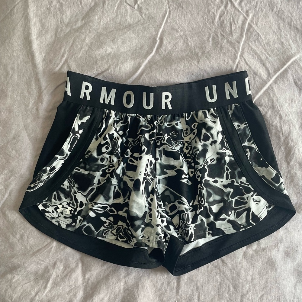Under Armour Women’s Play UP 3.0 All Over Print Shorts Size Small